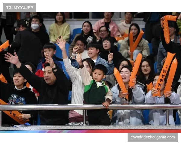 湖北潜江市民体育中心座无虚席，县级联赛引爆小城篮球热